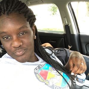 Meet your Posher, Brittany